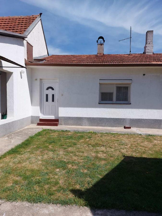 Royal Rose Smestaj Bela Crkva  Exterior photo